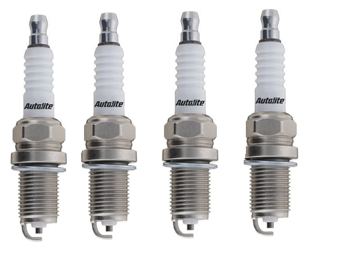 SET OF 4 AUTOLITE SPARK PLUGS TO SUIT RENAULT MEGANE X32 E95 K95 M4R.711/3 2.0L I4