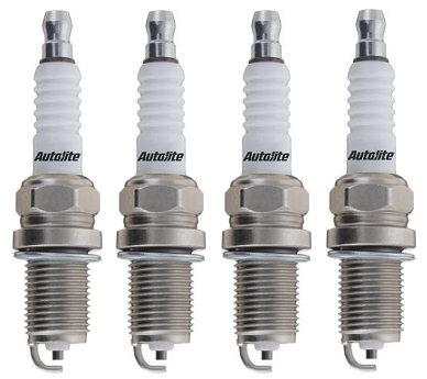 SET OF 4 AUTOLITE SPARK PLUGS TO SUIT NISSAN URVAN E24 Z24 2.4L I4